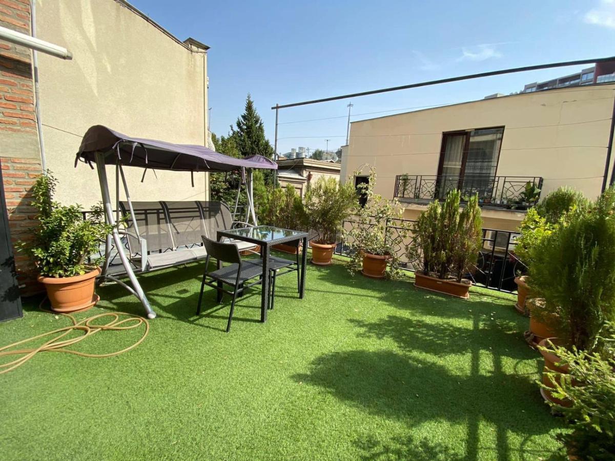 Brand New Apartment With Terrace Tbiliszi Kültér fotó