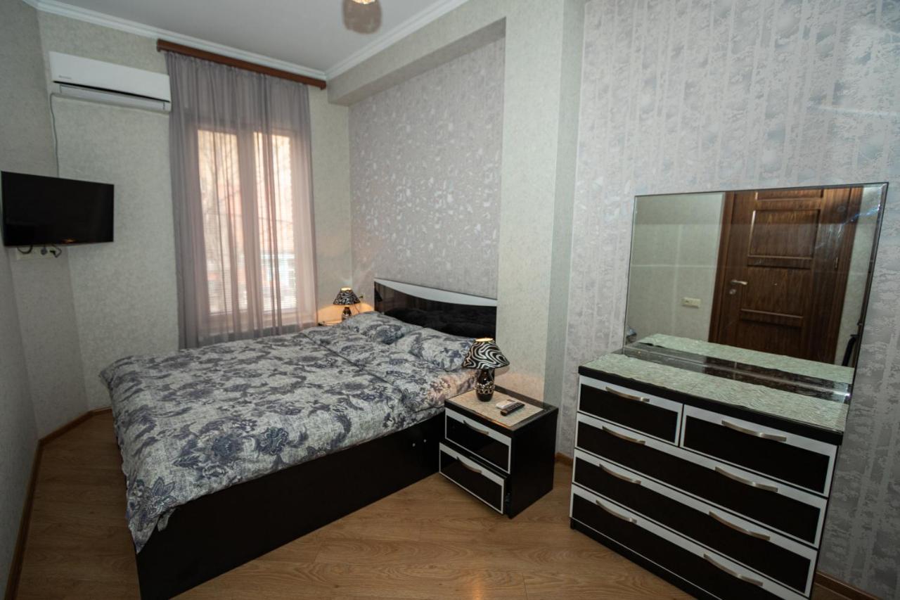 Brand New Apartment With Terrace Tbiliszi Kültér fotó