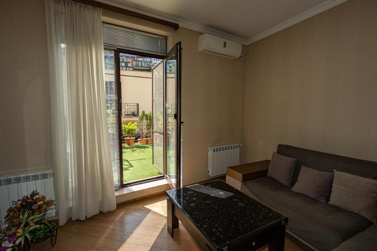 Brand New Apartment With Terrace Tbiliszi Kültér fotó