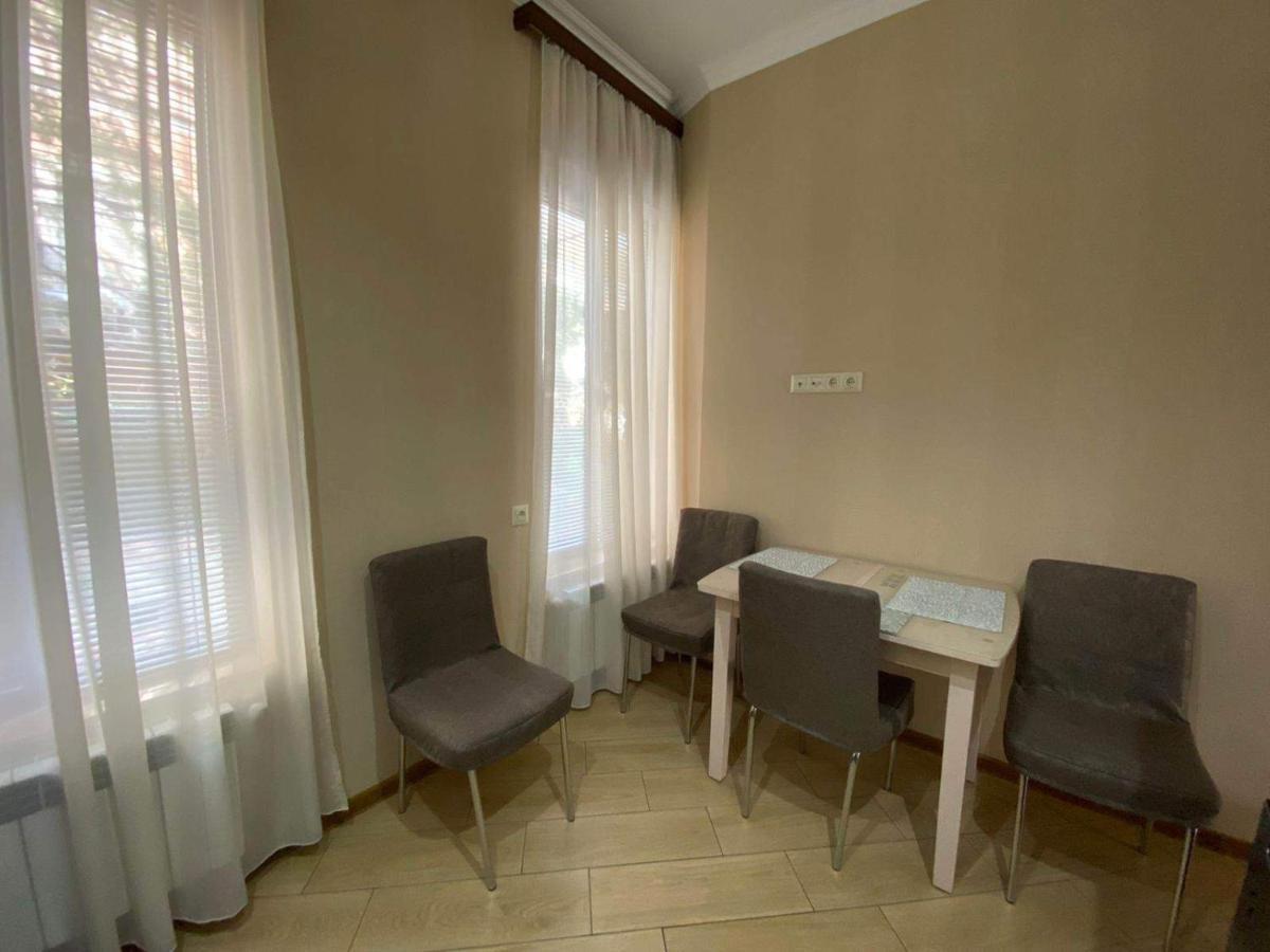 Brand New Apartment With Terrace Tbiliszi Kültér fotó