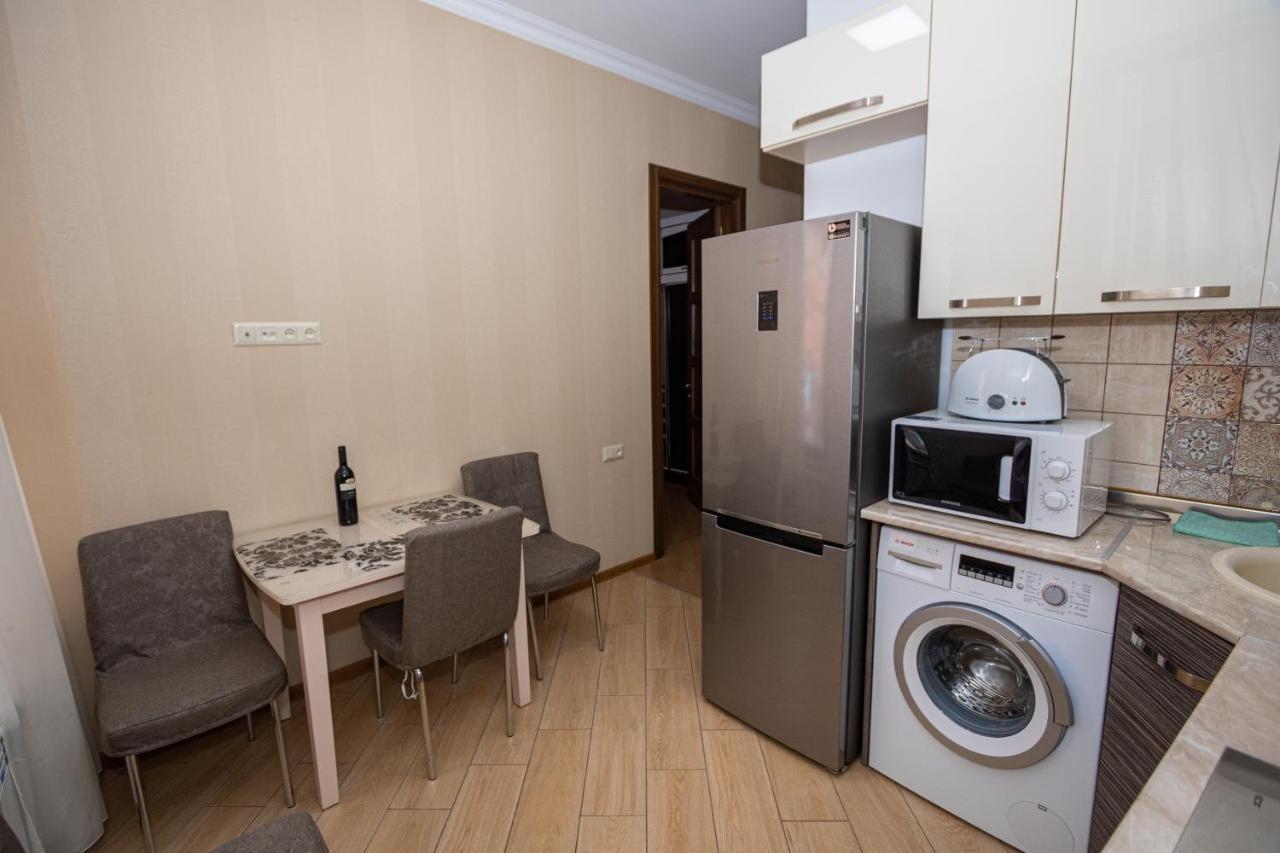 Brand New Apartment With Terrace Tbiliszi Kültér fotó
